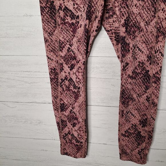 PINK Victoria's Secret High Waist Leggings Size Small - Picture 7 of 11